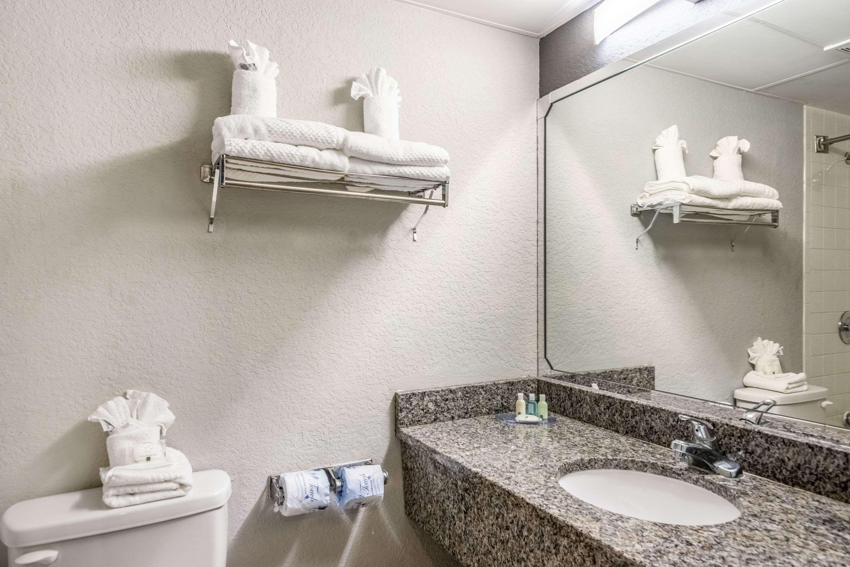 Lakeland Hotel Екстер'єр фото