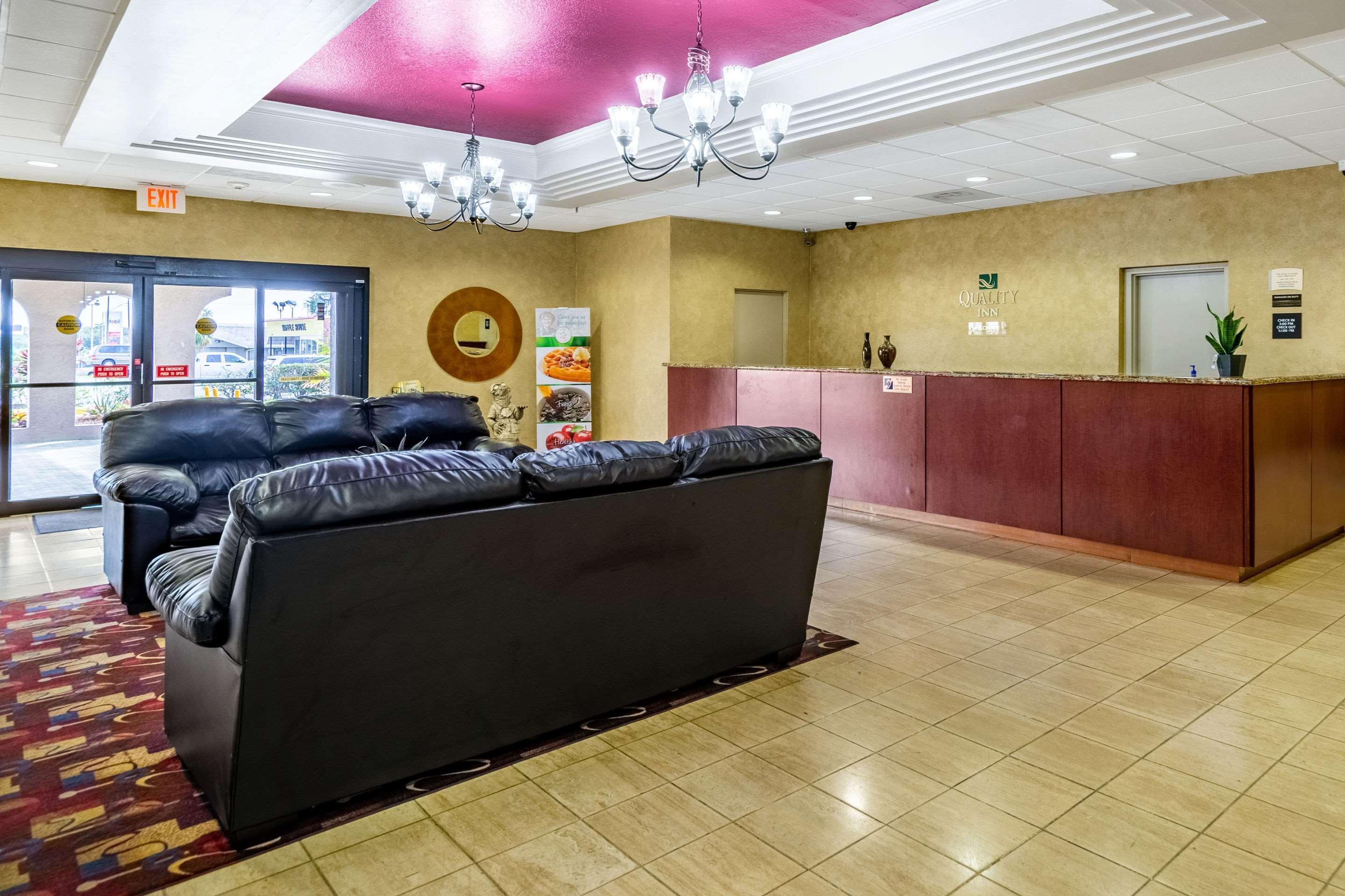 Lakeland Hotel Екстер'єр фото