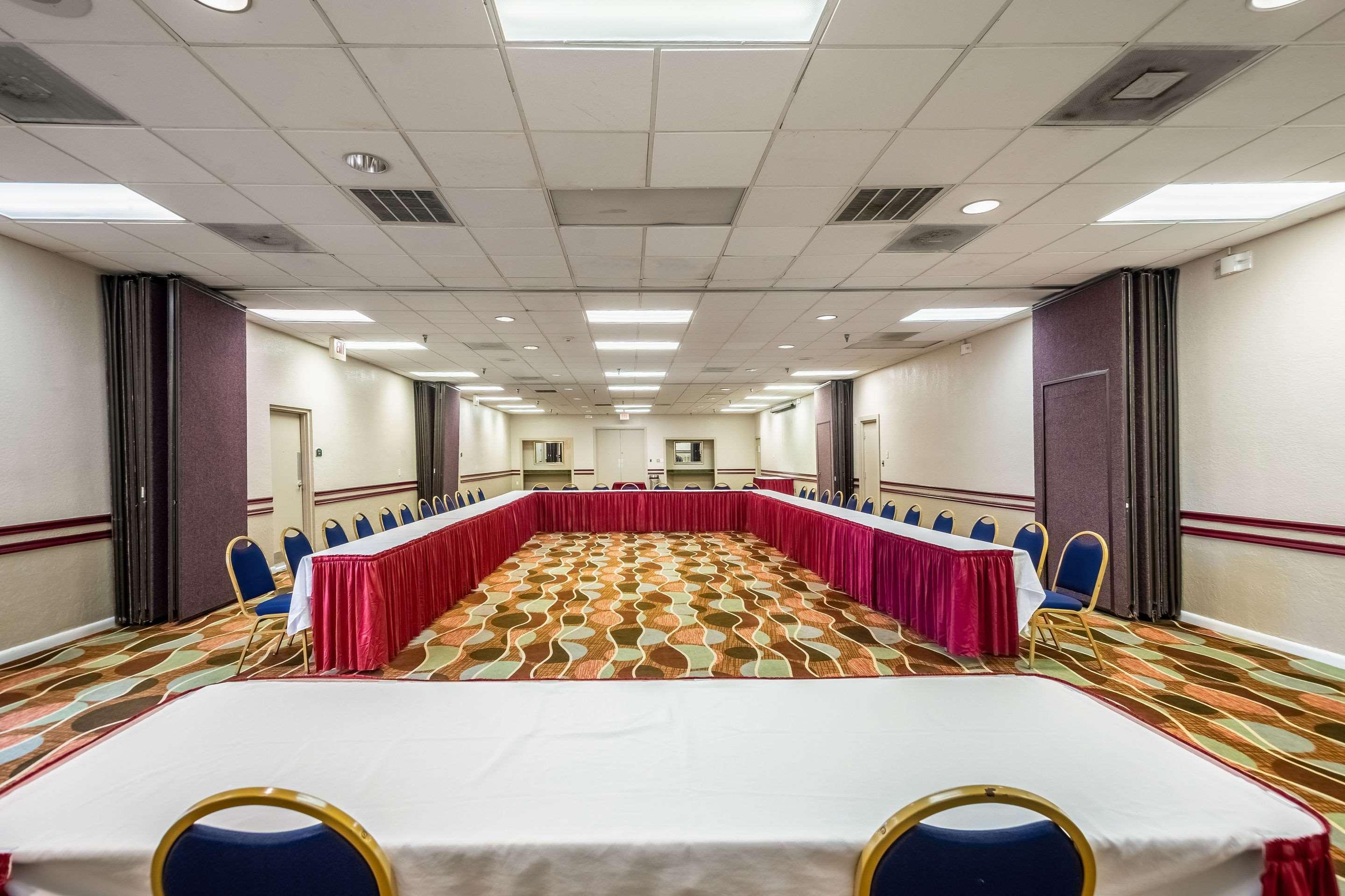 Lakeland Hotel Екстер'єр фото
