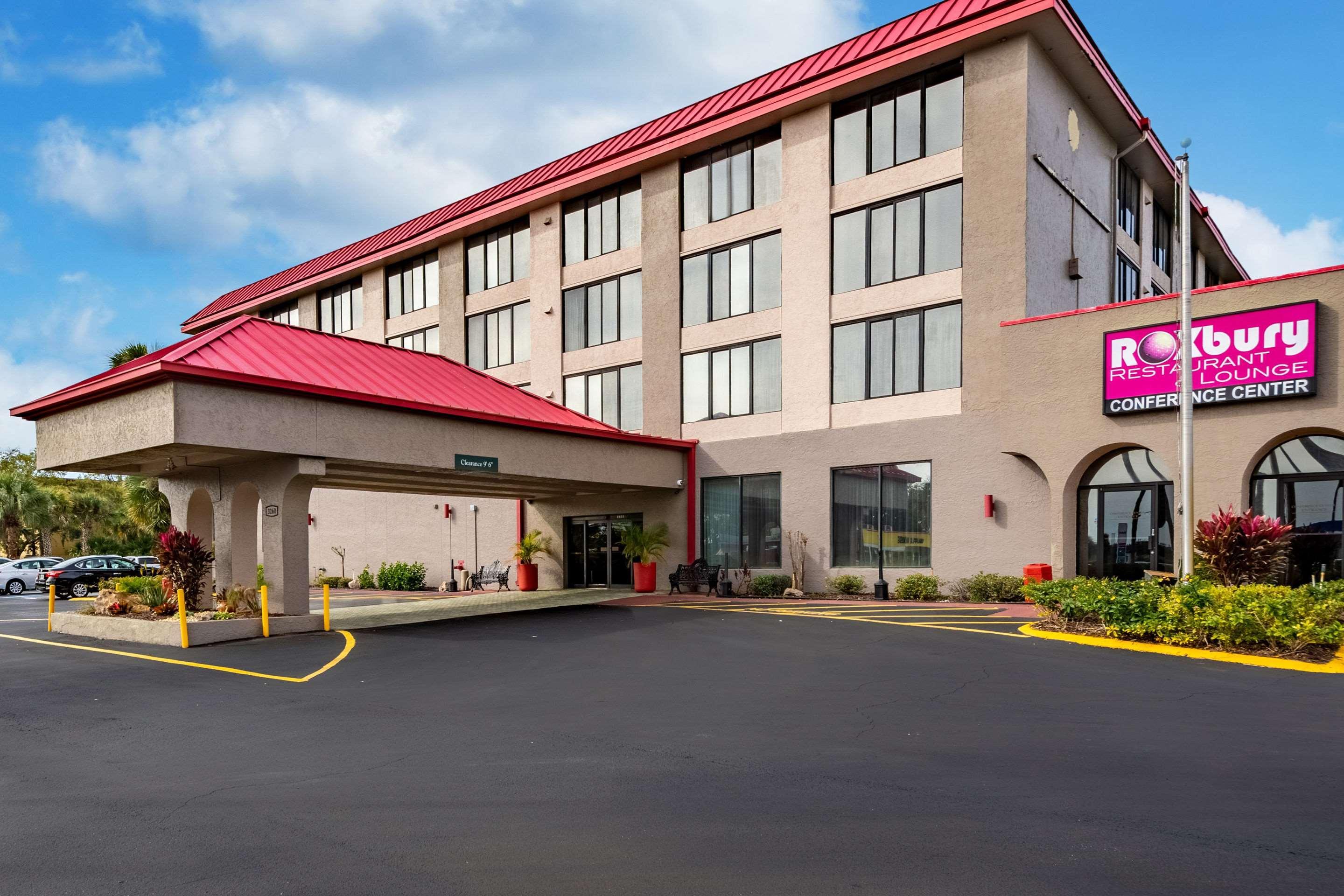 Lakeland Hotel Екстер'єр фото